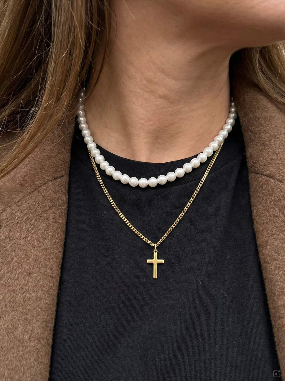 CROSS NECKLACE