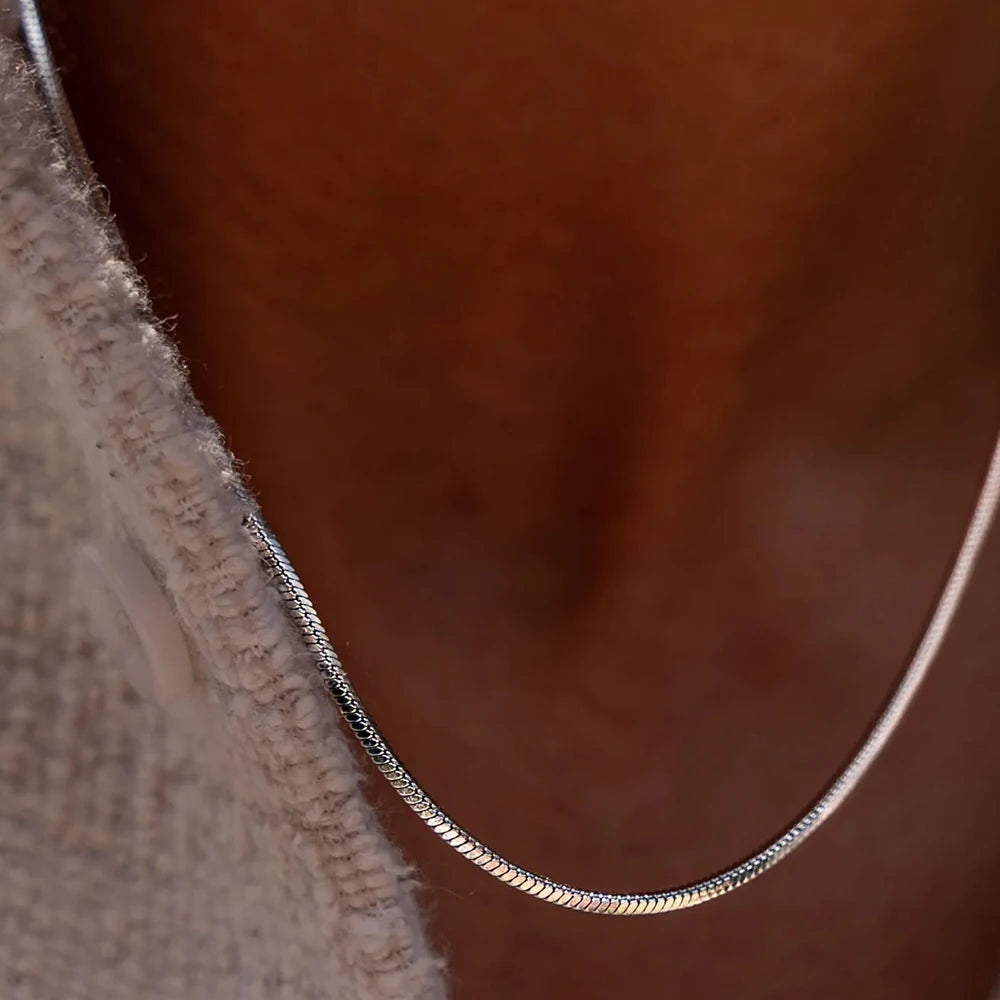 SNAKE NECKLACE