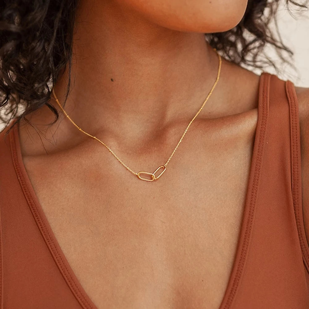 LOOP NECKLACE