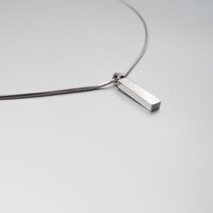 LUXE PILLAR NECKLACE