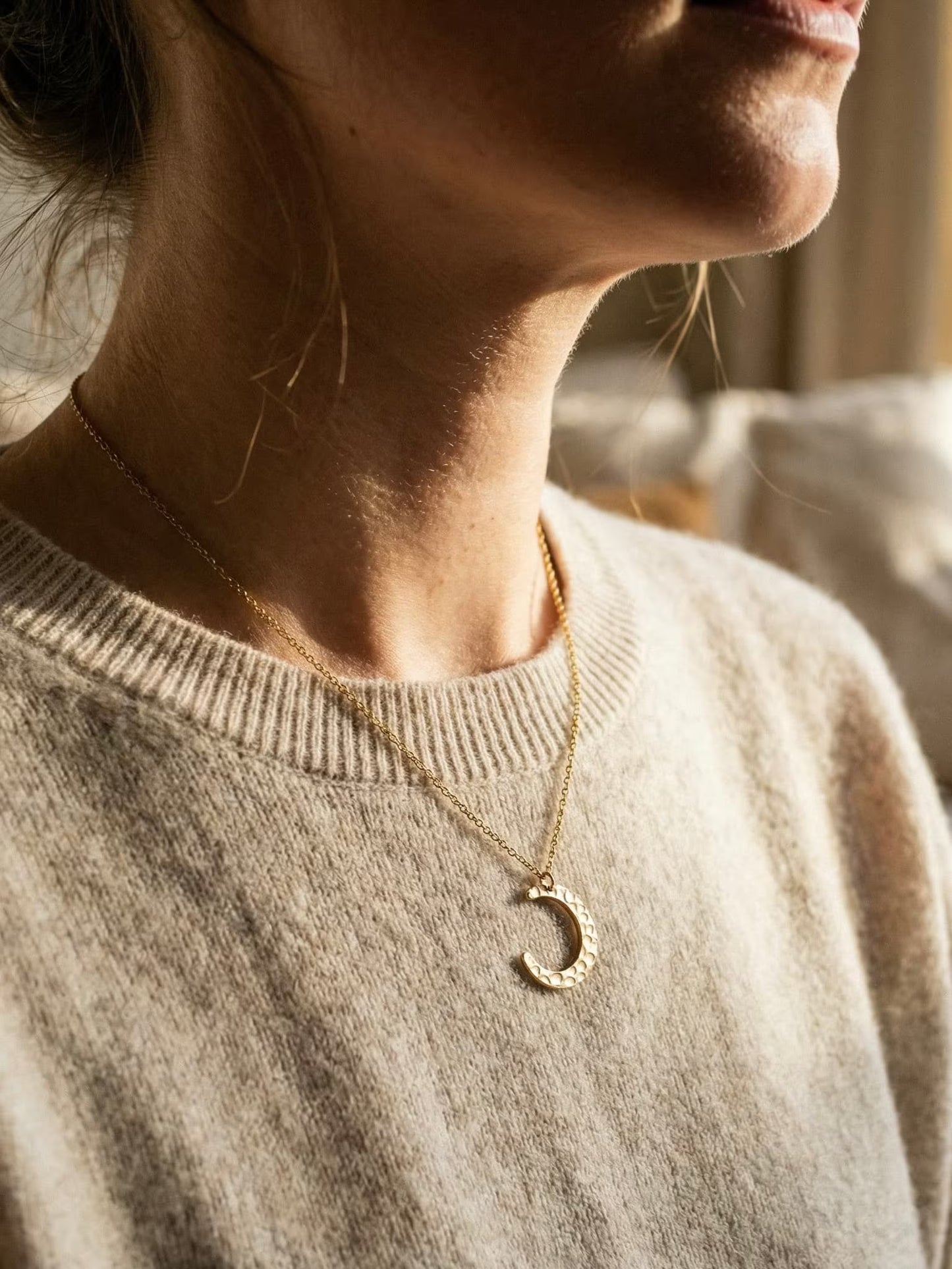 MOON NECKLACE