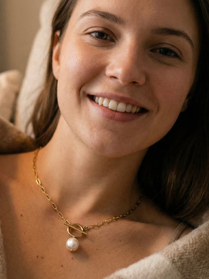 BAROQUE PEARL NECKLACE