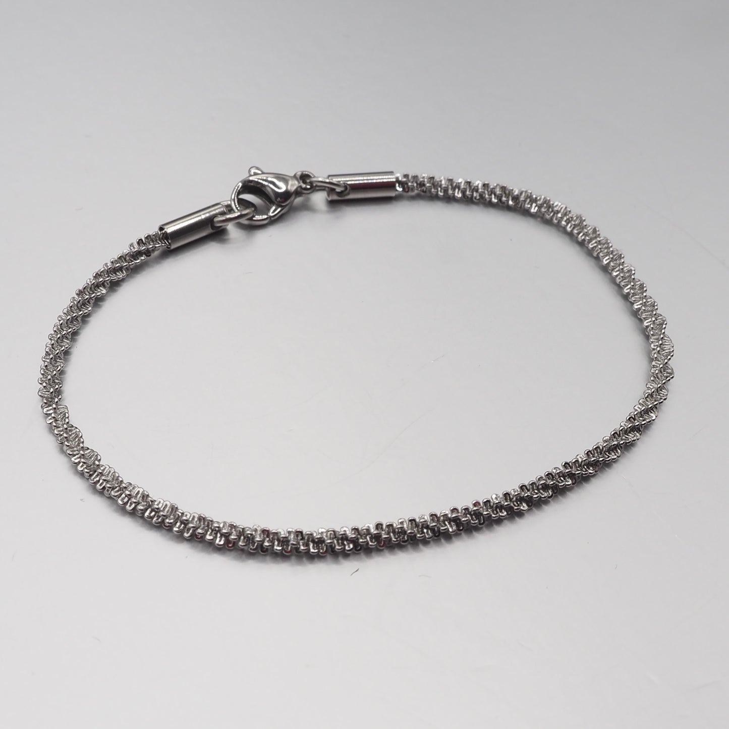 TWIST BRACELET