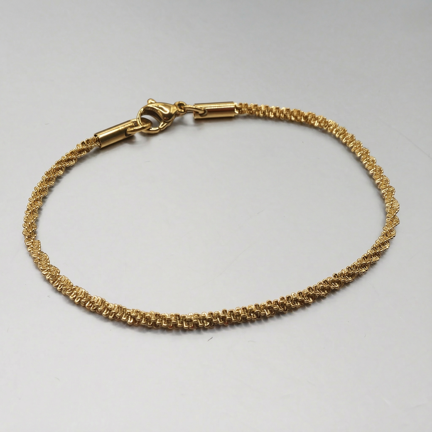 TWIST BRACELET