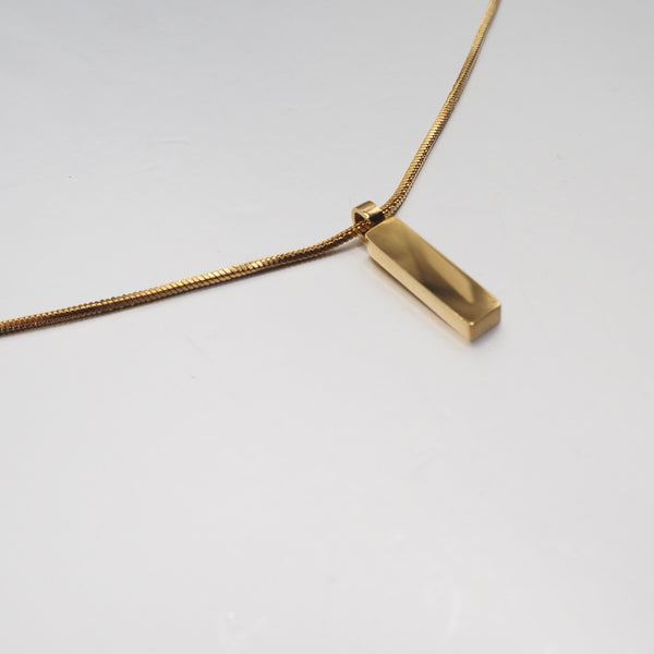 LUXE PILLAR NECKLACE