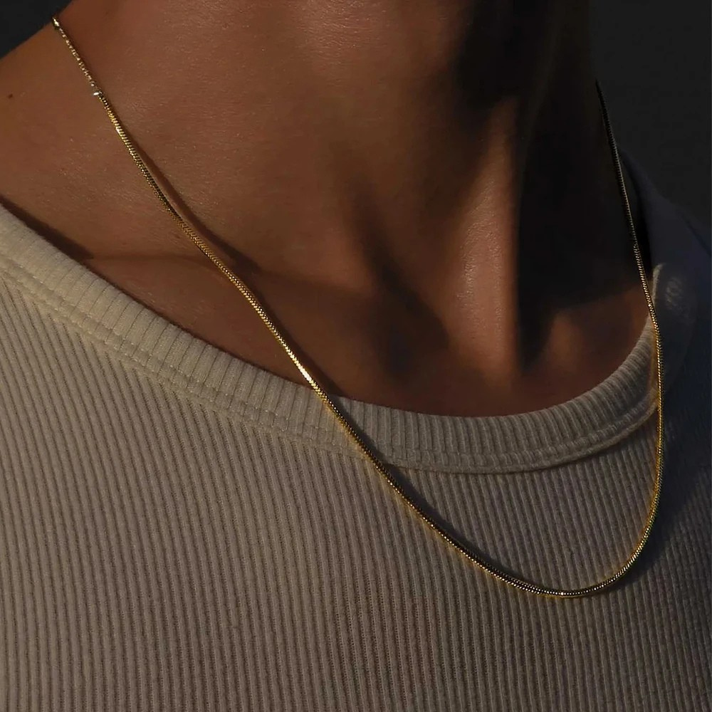 SNAKE NECKLACE