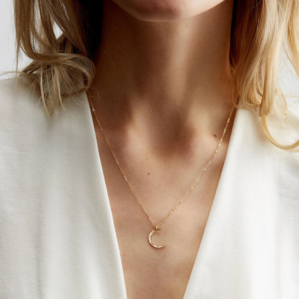 MOON NECKLACE