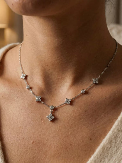 CRYSTAL FLOWER NECKLACE