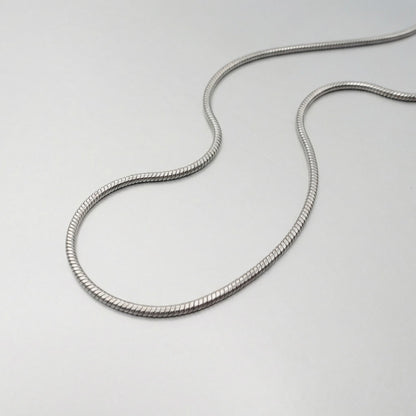 SNAKE NECKLACE