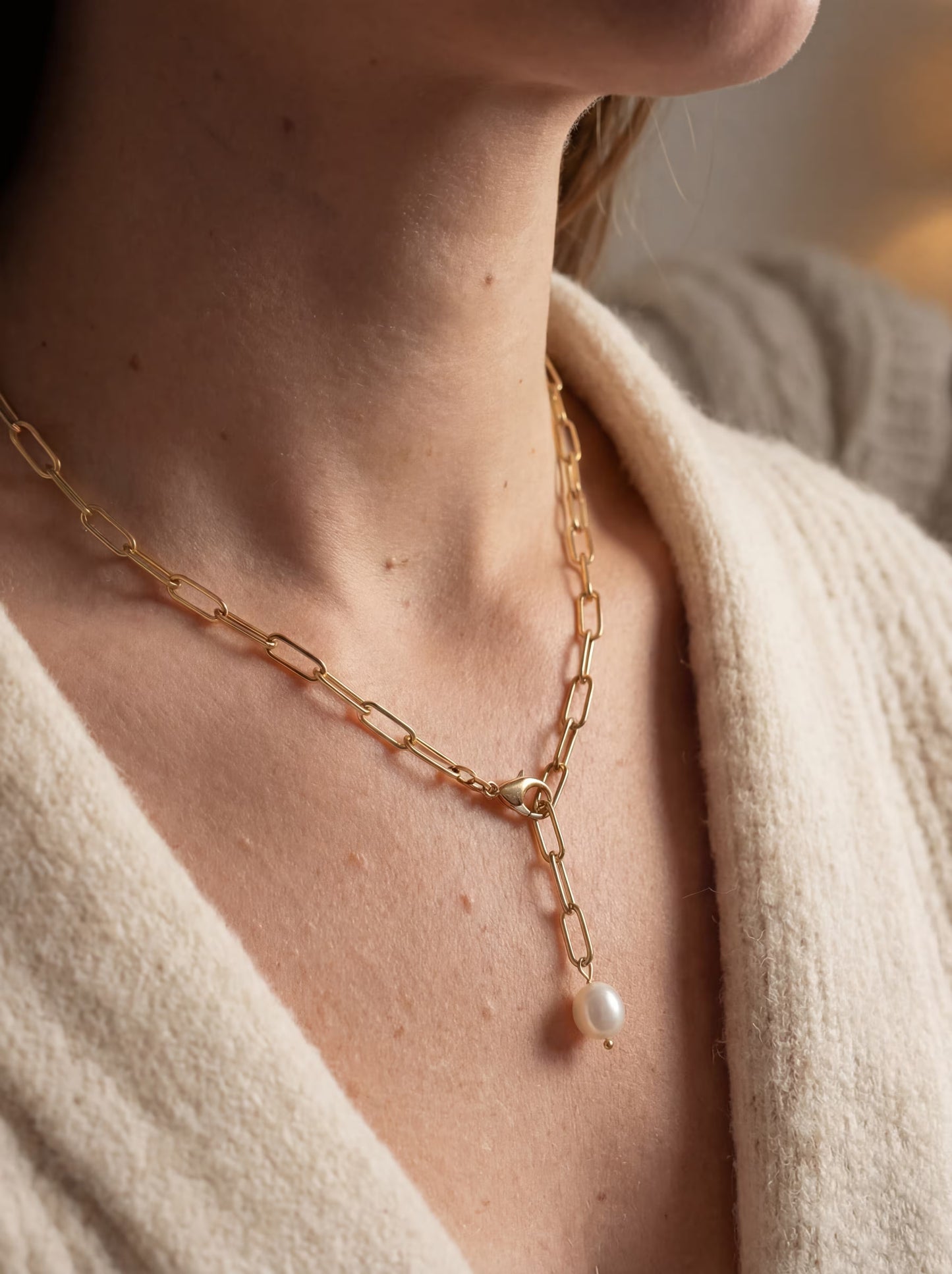 PEARL DROP NECKLACE