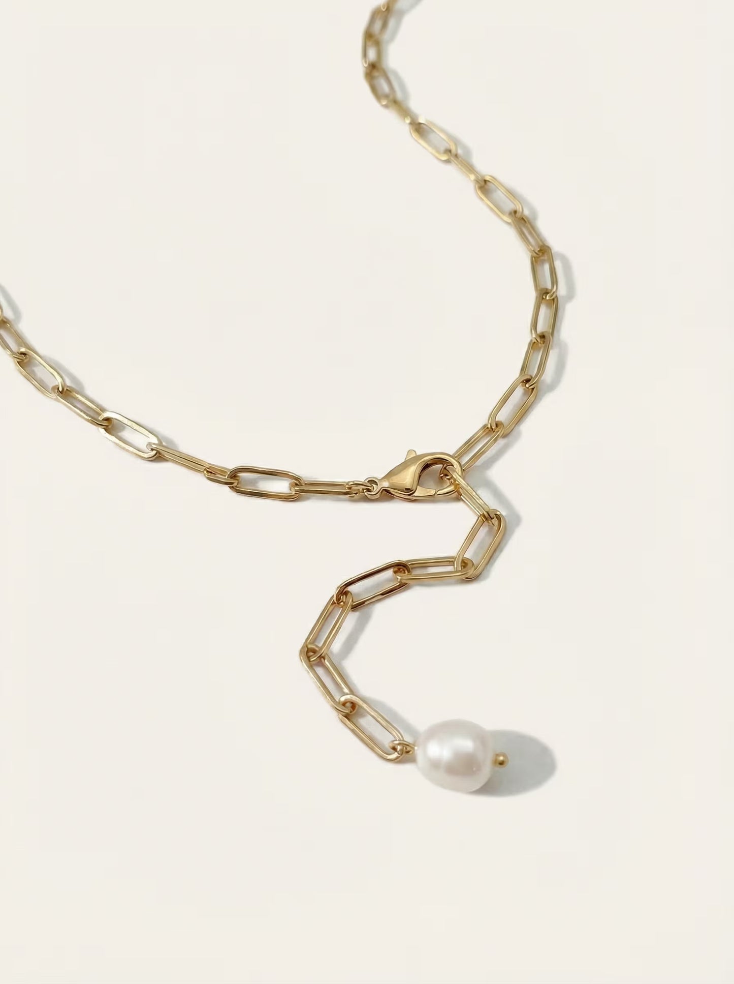 PEARL DROP NECKLACE