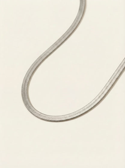 BLADE NECKLACE