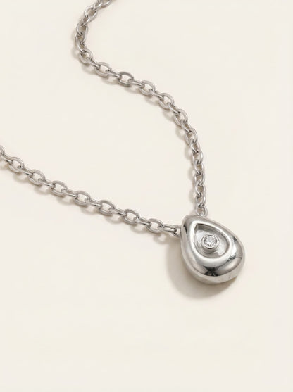 SOLITAIRE NECKLACE