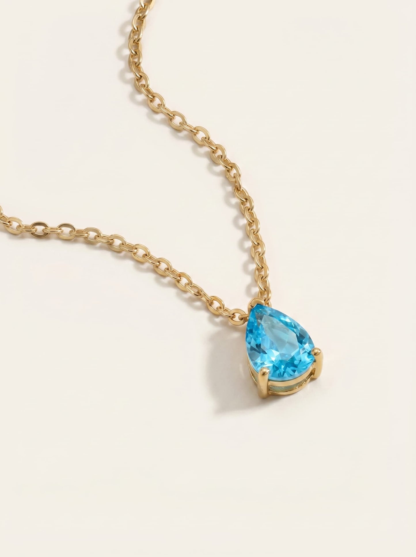 CRYSTAL DROP NECKLACE