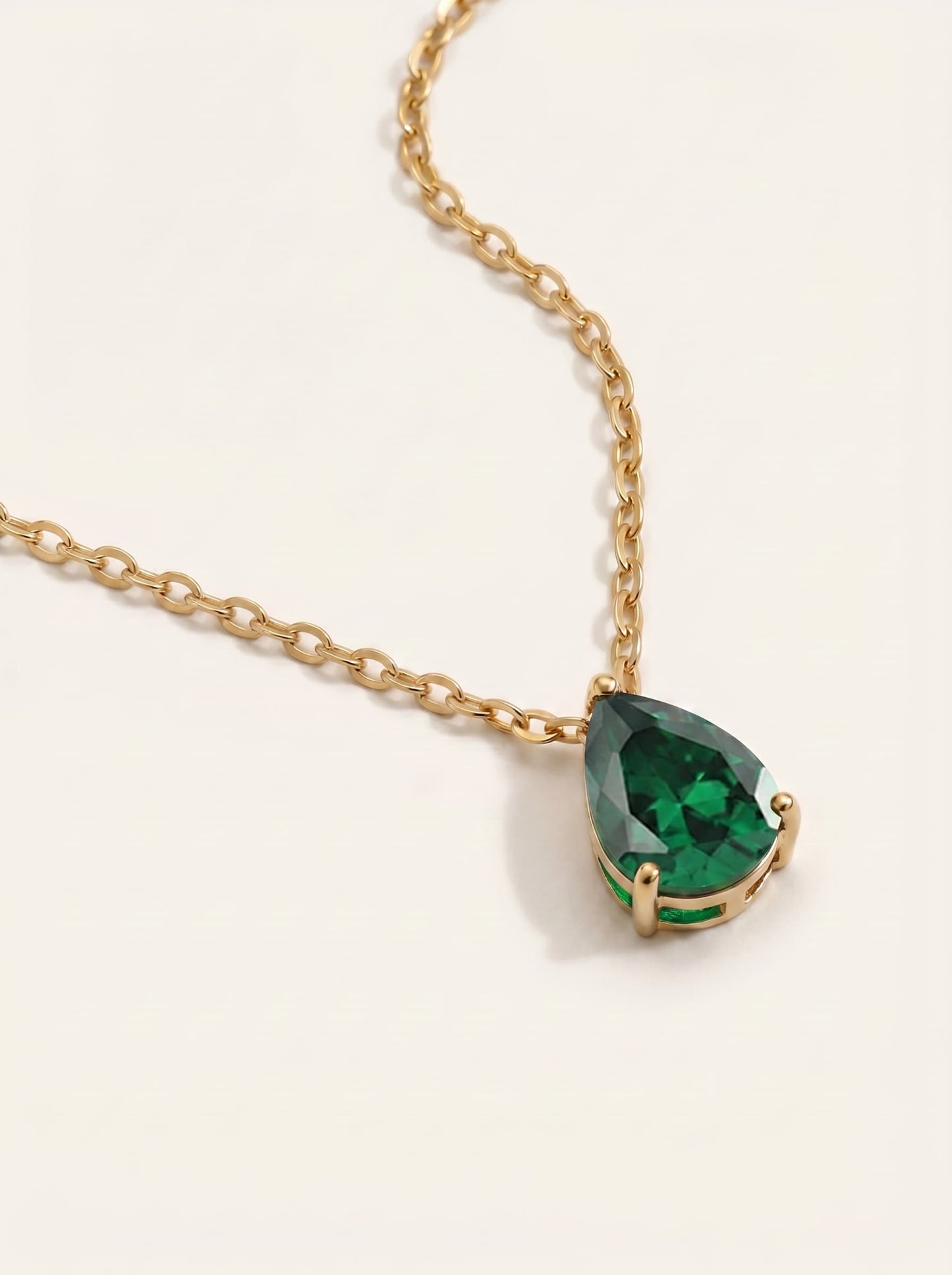 CRYSTAL DROP NECKLACE