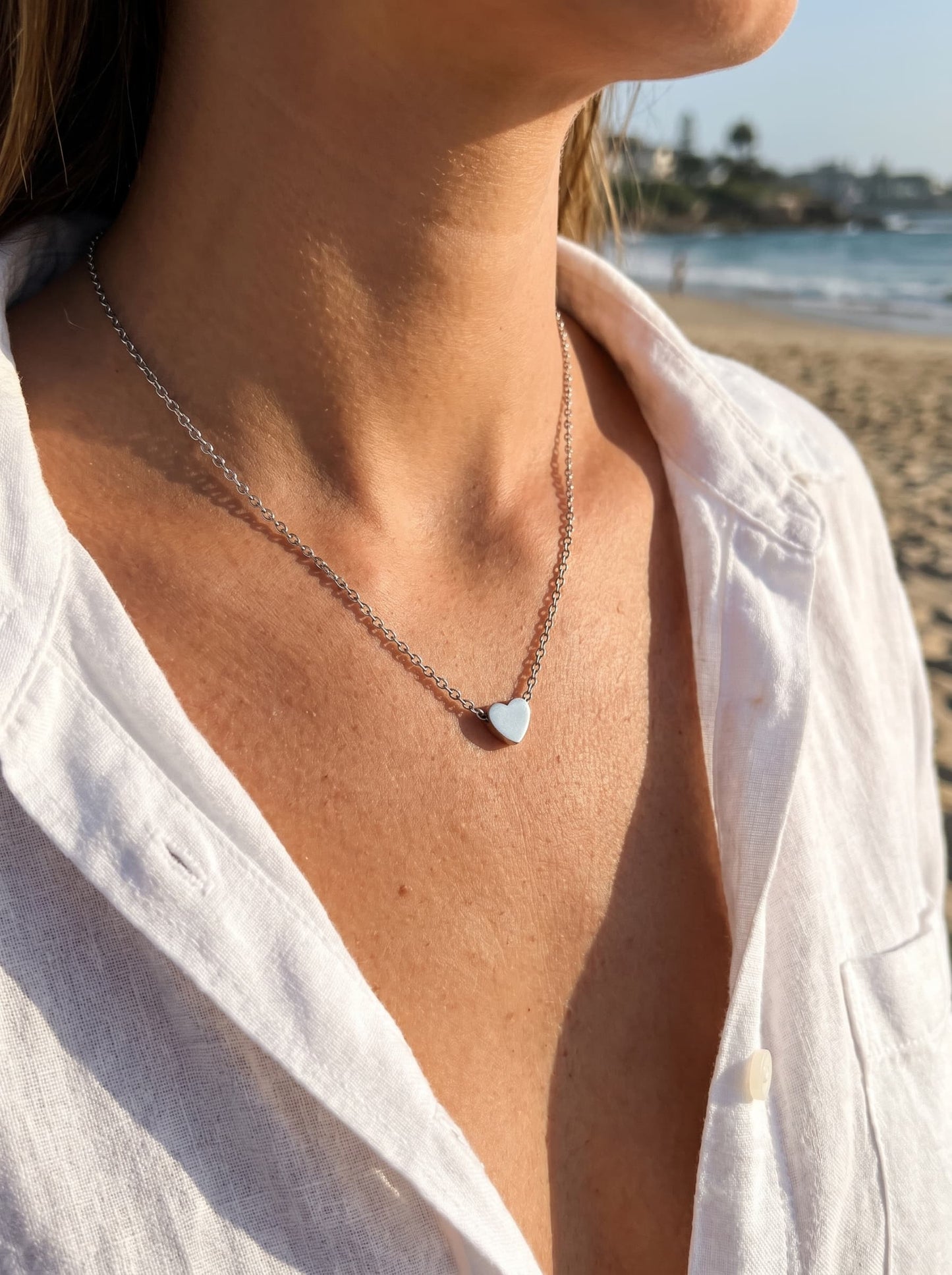 LOVELY NECKLACE