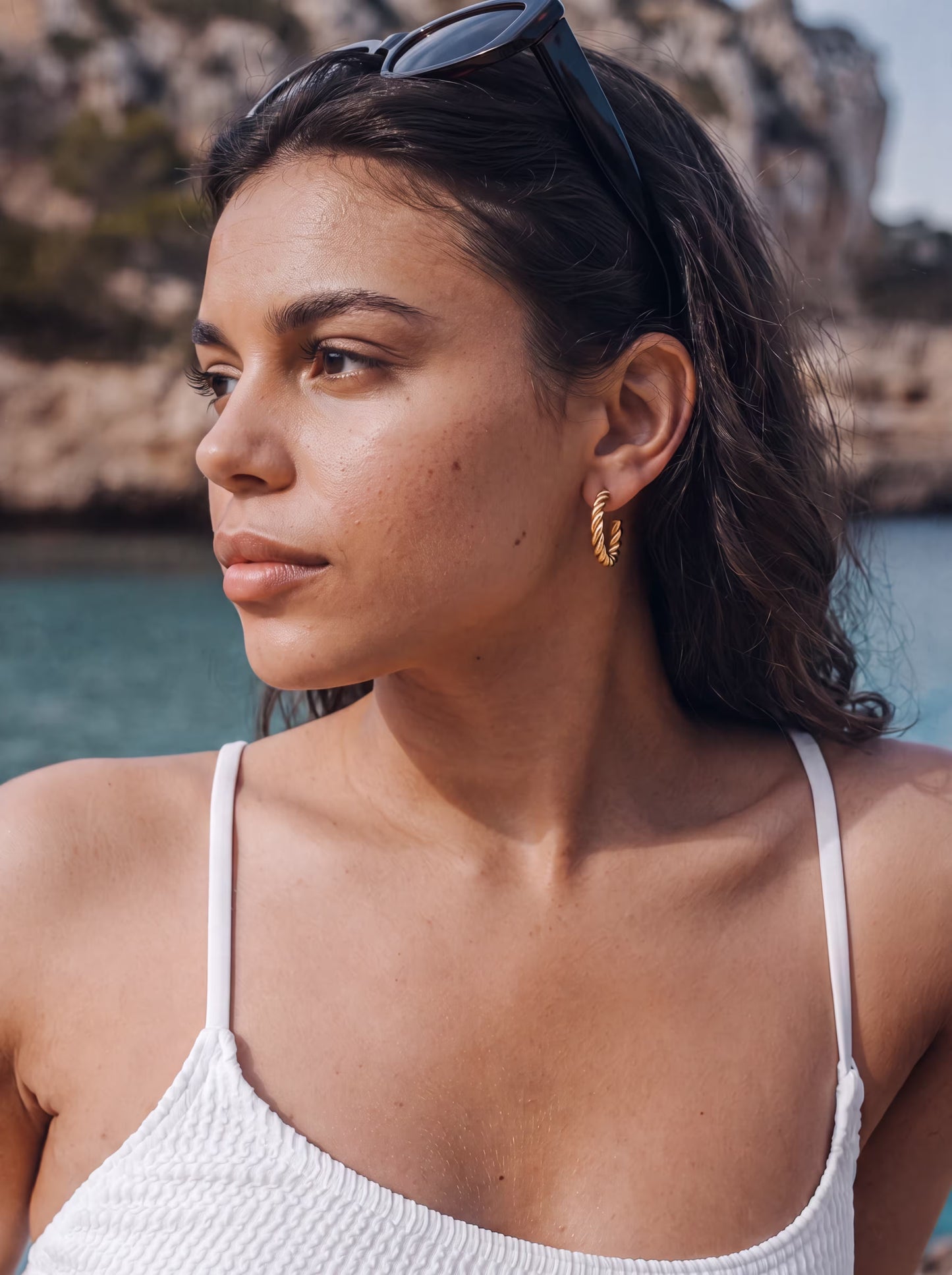 TWIST EARRING