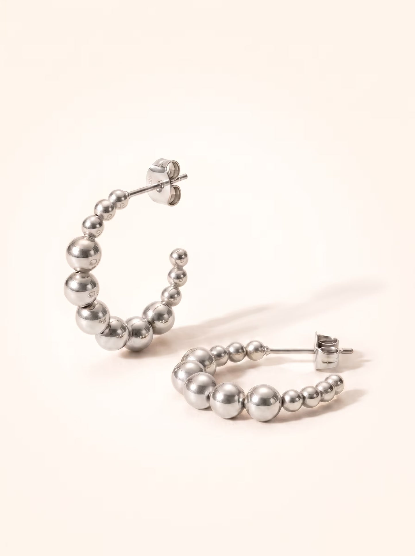 BUBBLY EARRING