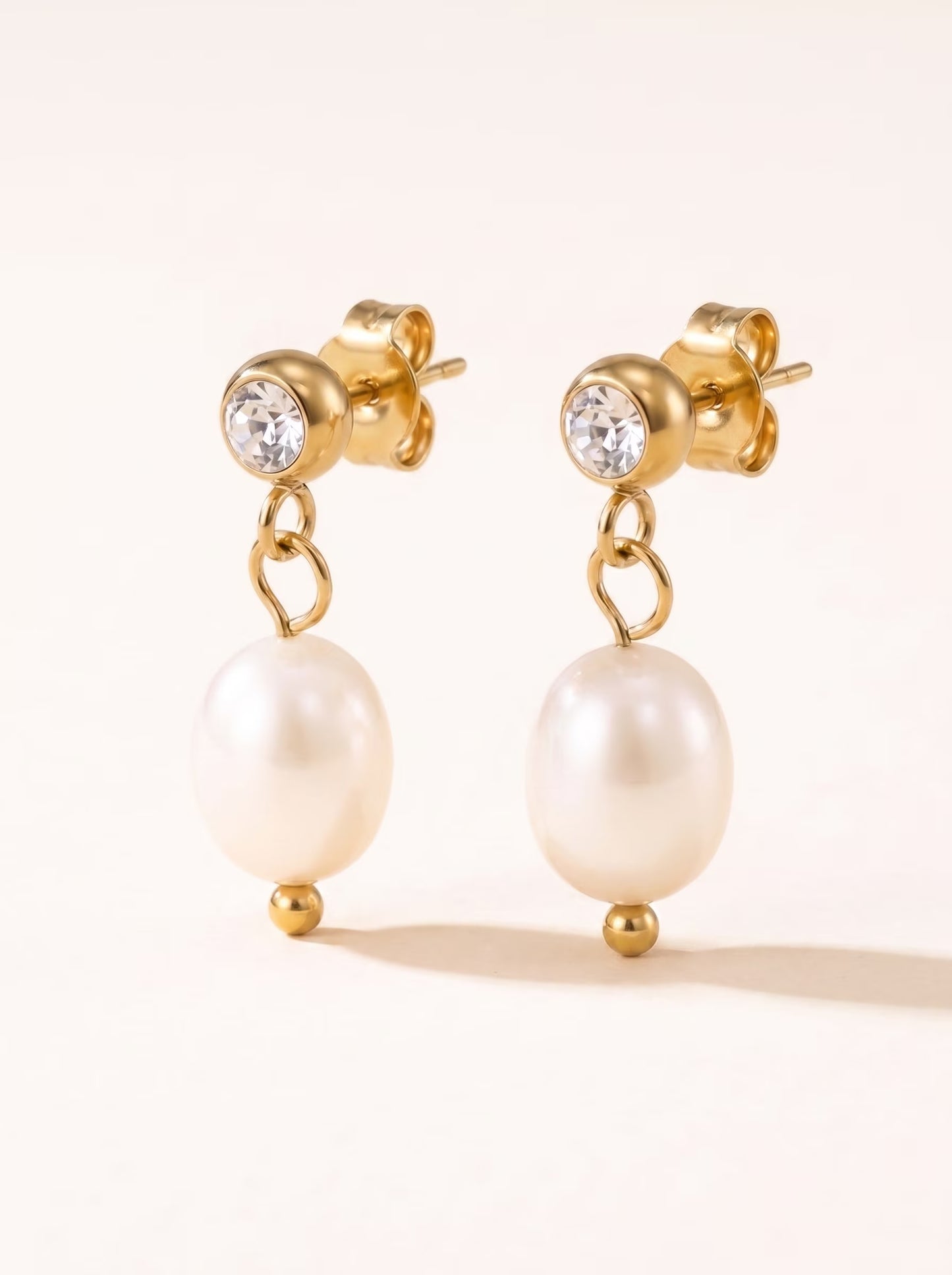 GLOW PEARL EARRING