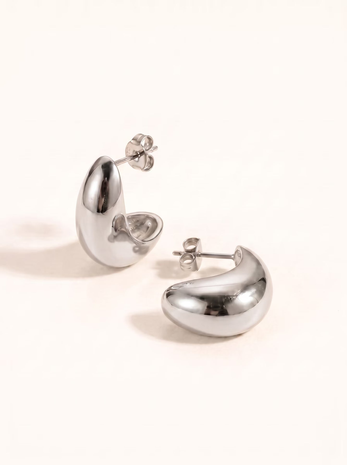 DROP EARRING