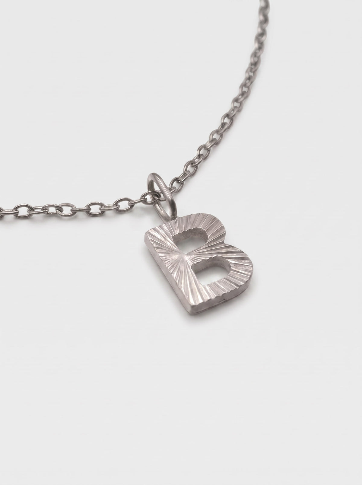 LAPARELLA LETTER NECKLACE