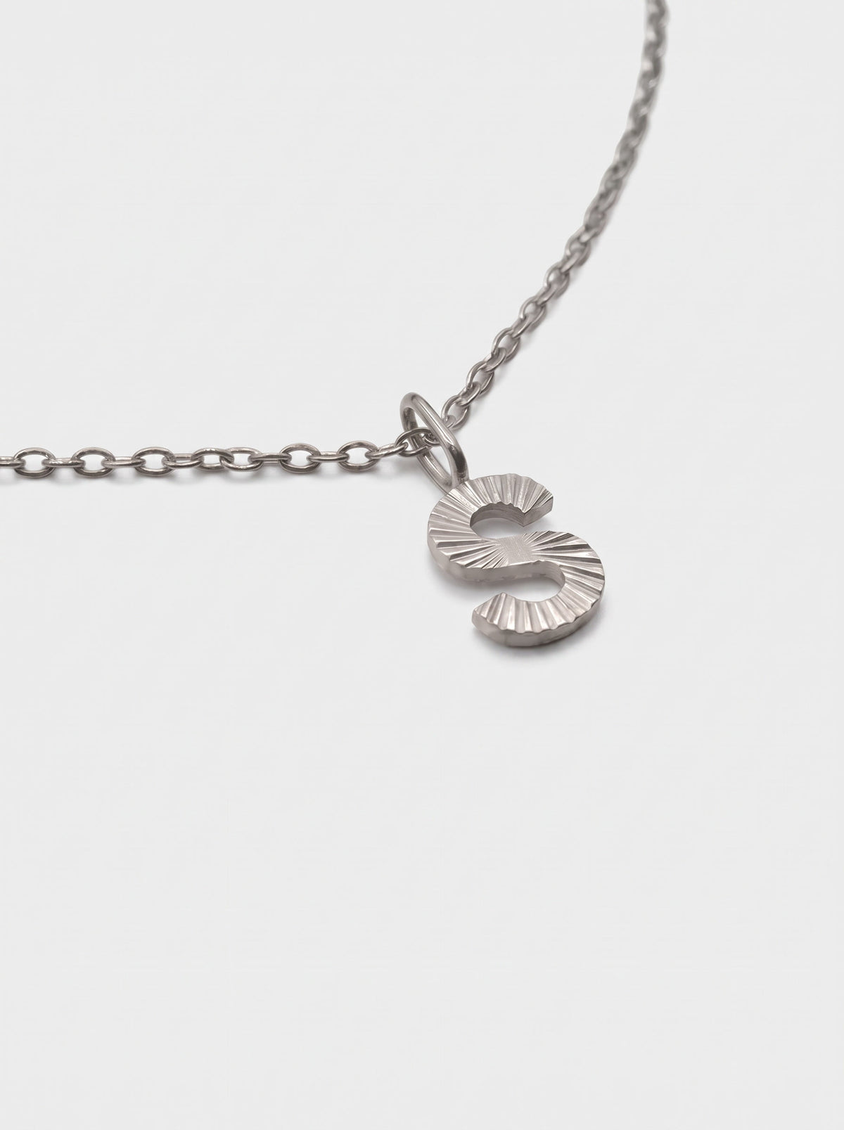 LAPARELLA LETTER NECKLACE